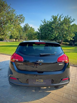KIA Ceed 2017 (revisiones casa oficial) 187€/MES