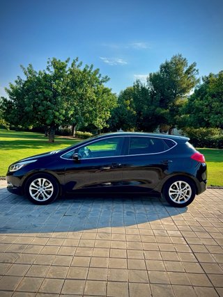 KIA Ceed 2017 (revisiones casa oficial) 187€/MES