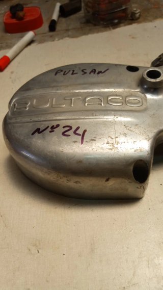 Tapa motor Bultaco Pulsan N°24