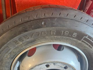 Llanta Camión Pirelli 265/70 R 19.5
