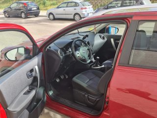 Nissan Qashqai+2 2010