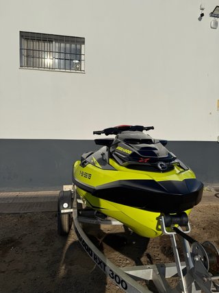 Moto de agua Sea-Doo RXT 300