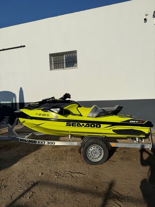 Moto de agua Sea-Doo RXT 300