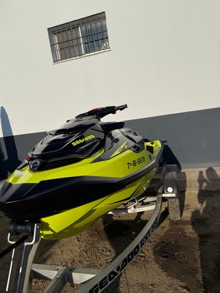 Moto de agua Sea-Doo RXT 300