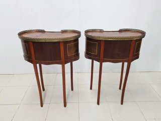Antiguas mesitas de riñón Luis XV