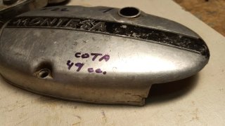 Dos tapas motor Montesa Cota 49cc