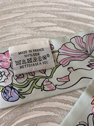 Foulard Twilly di seta multicolore Hermes