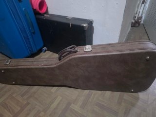 Estuche Rigido Bajo Eléctrico Marrón