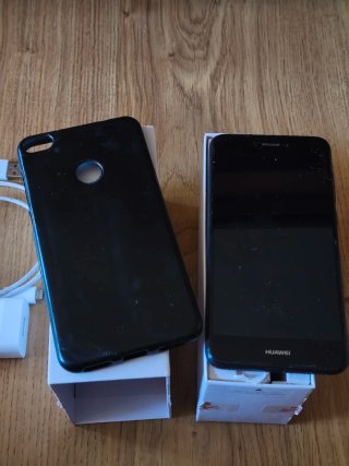 Huawei P8 Lite 2017 Negro - Carcasa ROTA