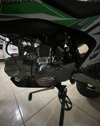 Moto Cross Negra y Verde