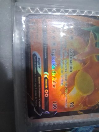 Carta Pokémon Charizard V Básico