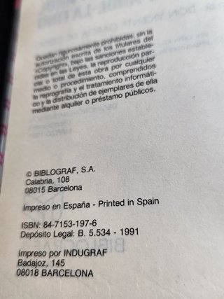 Diccionario Ilustrado VOX Latin