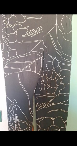 Pantaloni in viscosa fantasia floreale