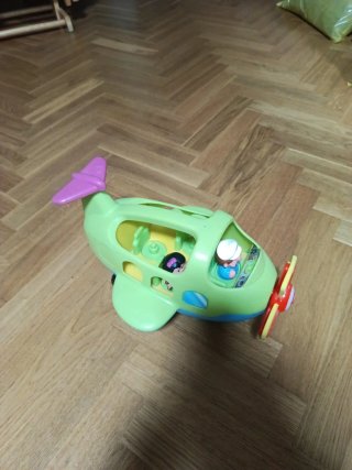 Avión de juguete musical
