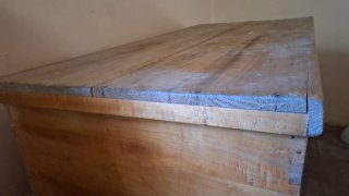 Arcón antiguo de madera
