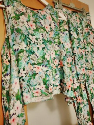 Conjunto blusa y pantalón floral mujer