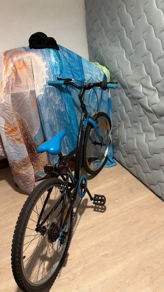 Bicicleta en muy buen estado para niño aro 24