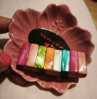 Pulsera de mujer con bonitos colores
