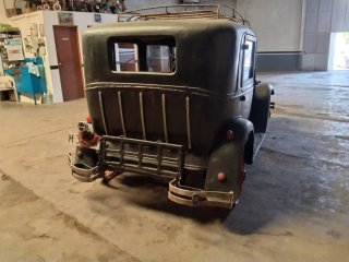 Ford  A cuatro puertas año  1928