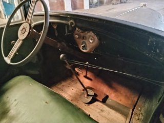 Ford  A cuatro puertas año  1928