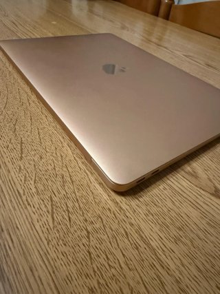 MacBook Air Retina 13” 2019 - Intel i5, 8GB RAM