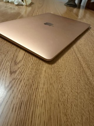 MacBook Air Retina 13” 2019 - Intel i5, 8GB RAM