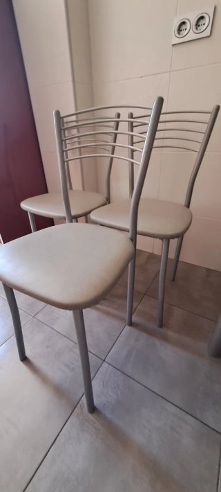 3 sillas cocina gris