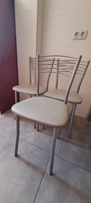 3 sillas cocina gris