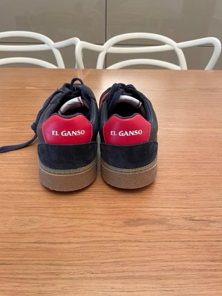 Zapatillas de la marca “El Ganso” de la talla 42