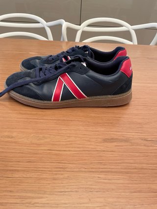 Zapatillas de la marca “El Ganso” de la talla 42
