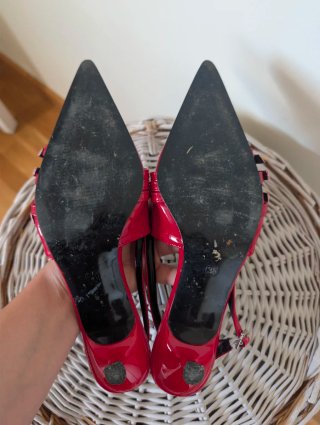 Zapatos de tacón rojos