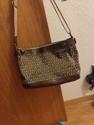 Bolso Tommy Hilfiger bandolera