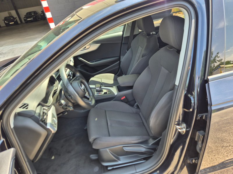 Audi A4 AVANT 2.0 TDI S line edition 2018, foto 15