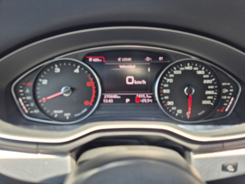 Audi A4 AVANT 2.0 TDI S line edition 2018, foto 18