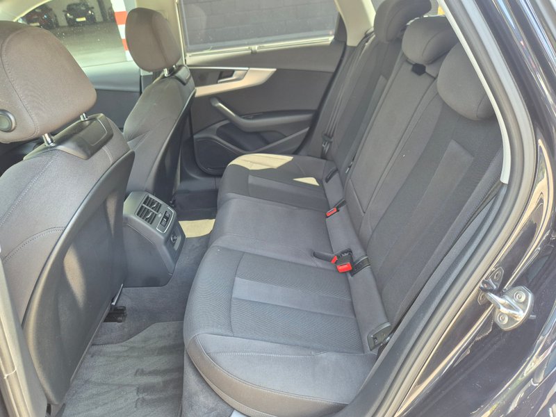 Audi A4 AVANT 2.0 TDI S line edition 2018, foto 25