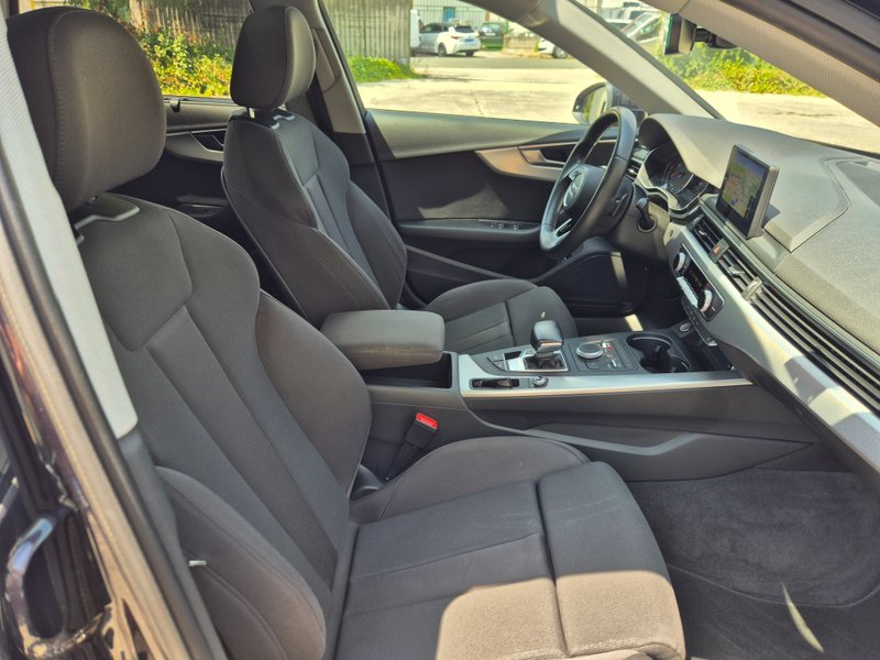 Audi A4 AVANT 2.0 TDI S line edition 2018, foto 30