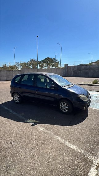 Renault Scenic AVERIADA