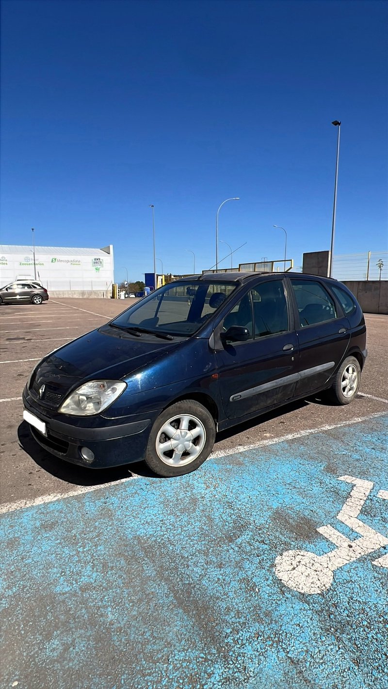 Renault Scenic AVERIADA - foto 1