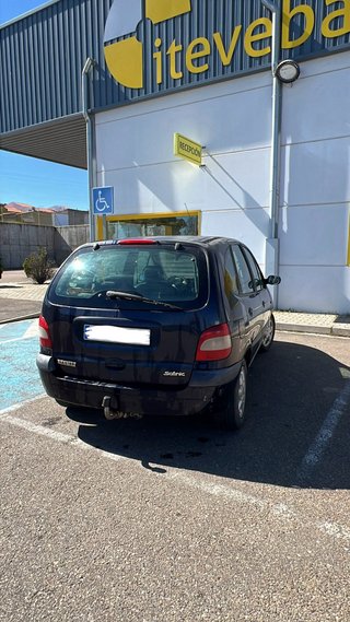 Renault Scenic AVERIADA