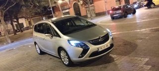 Opel Zafira Tourer 2012
