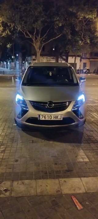 Opel Zafira Tourer 2012