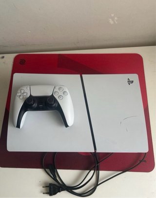 Play 5 slim con lector