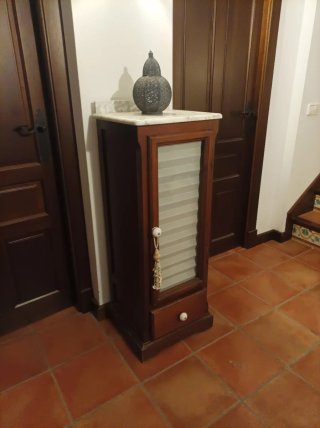 Mueble de baño madera con cristal