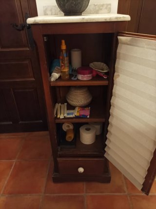 Mueble de baño madera con cristal