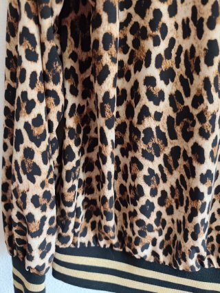 Bomber de chica talla XL de New Collection nueva.