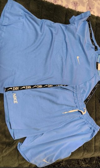 Conjunto Camiseta y Pantalón Corto Azul talla M