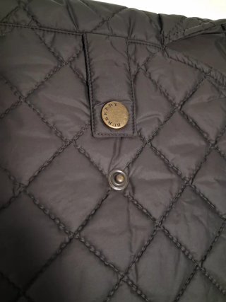 Chaleco Burberry verde militar  Talla M