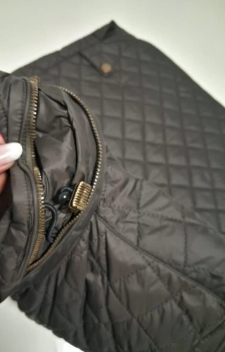 Chaleco Burberry verde militar  Talla M