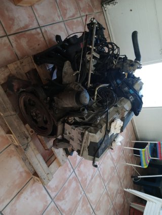 Motor Mercedes M104