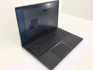 pc portatil dell p106f